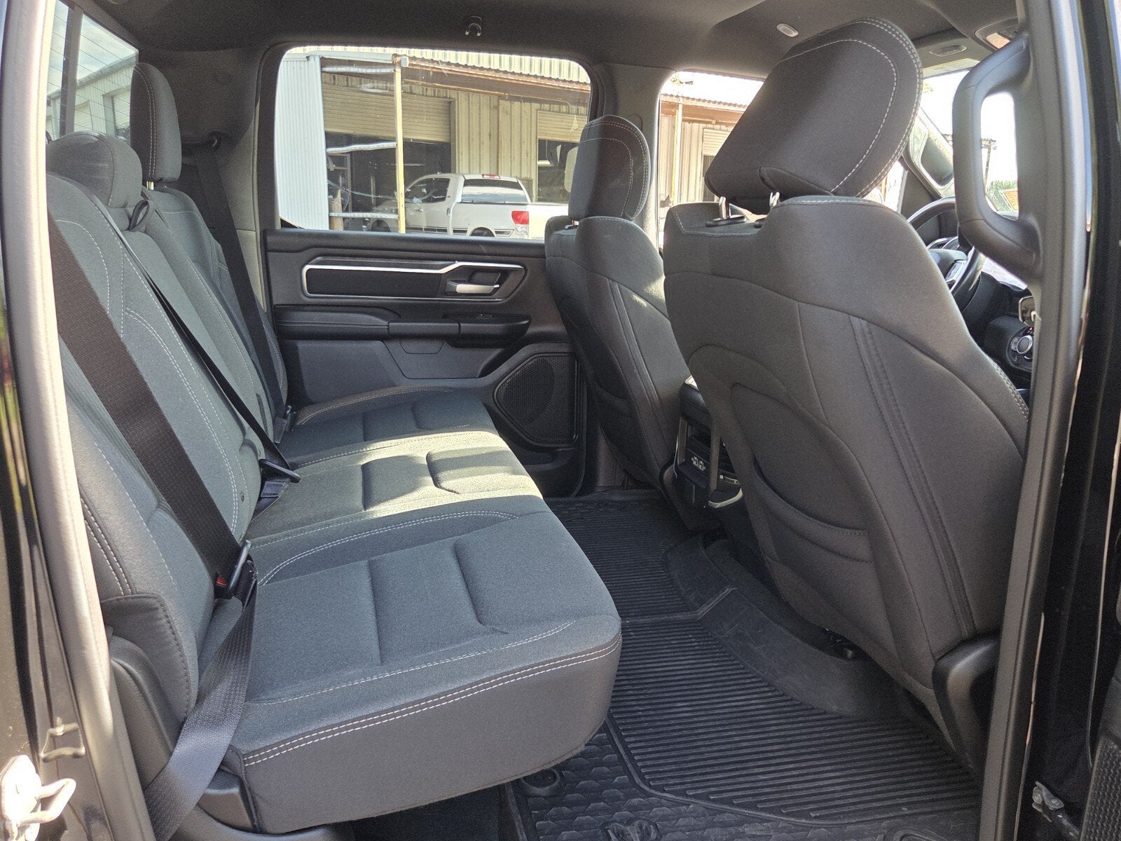 2024 RAM 1500 Big Horn Crew Cab 4x4 5'7" Box