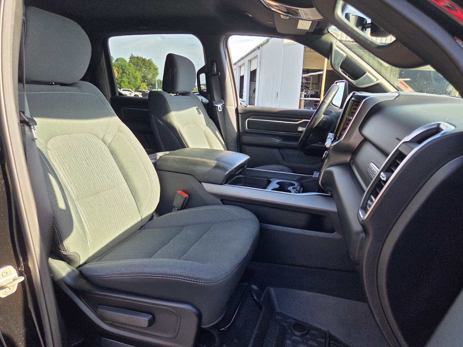 2024 RAM 1500 Big Horn Crew Cab 4x4 5'7" Box