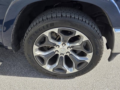 2019 RAM 1500 Longhorn Crew Cab 4x4 5'7" Box