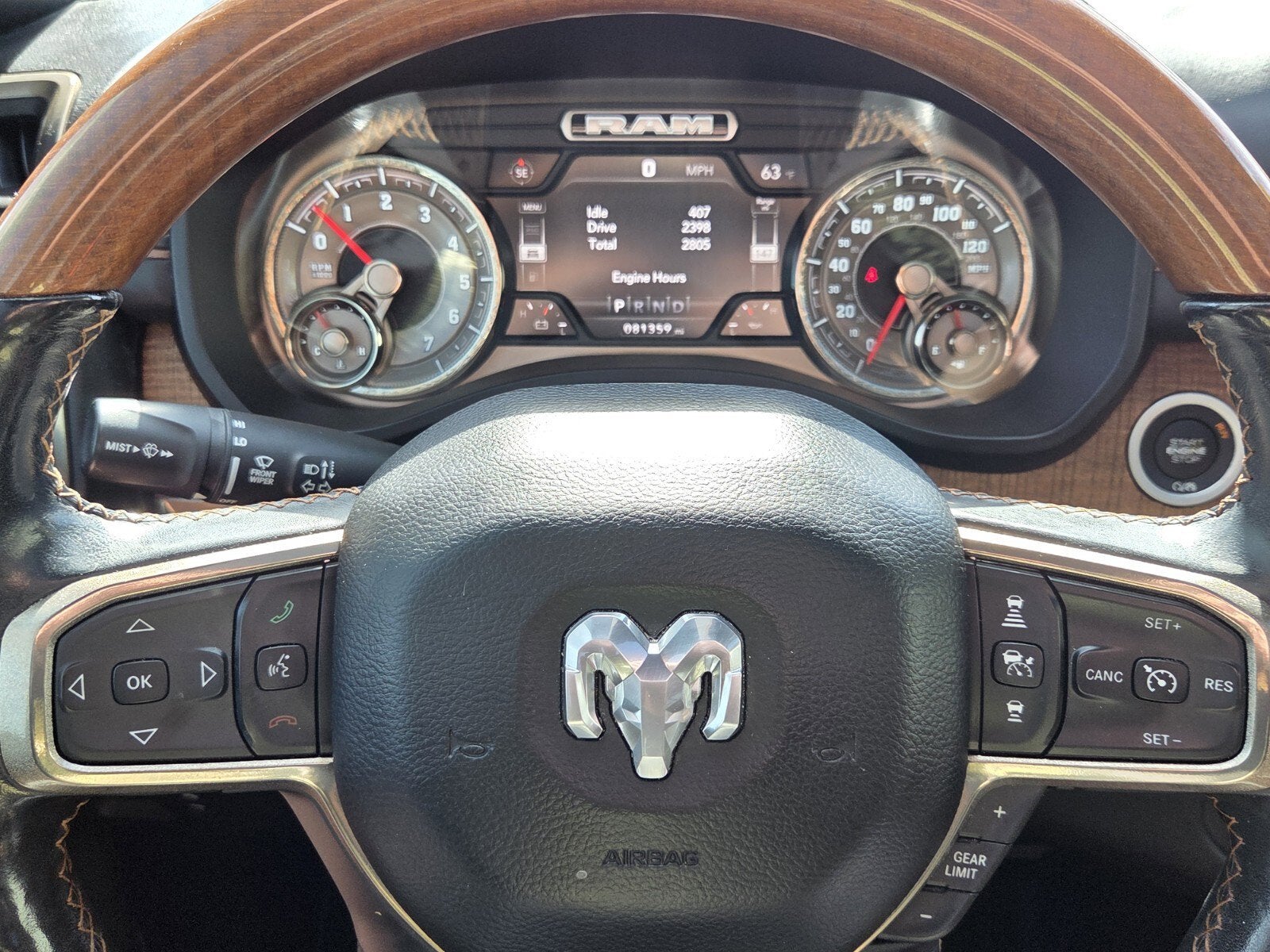 2019 RAM 1500 Longhorn Crew Cab 4x4 5'7" Box