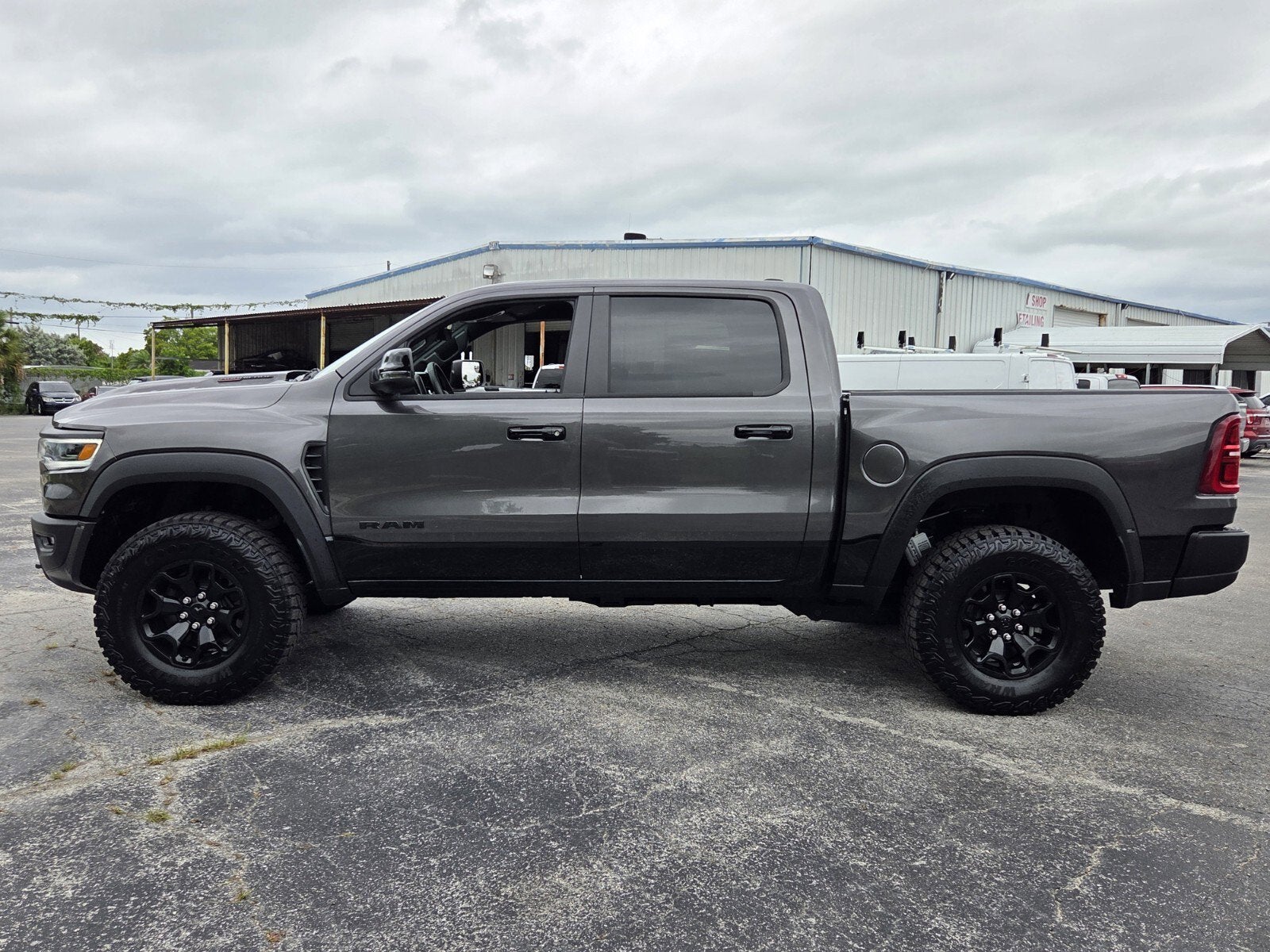 2025 RAM 1500 RHO Crew Cab 4x4 5'7" Box