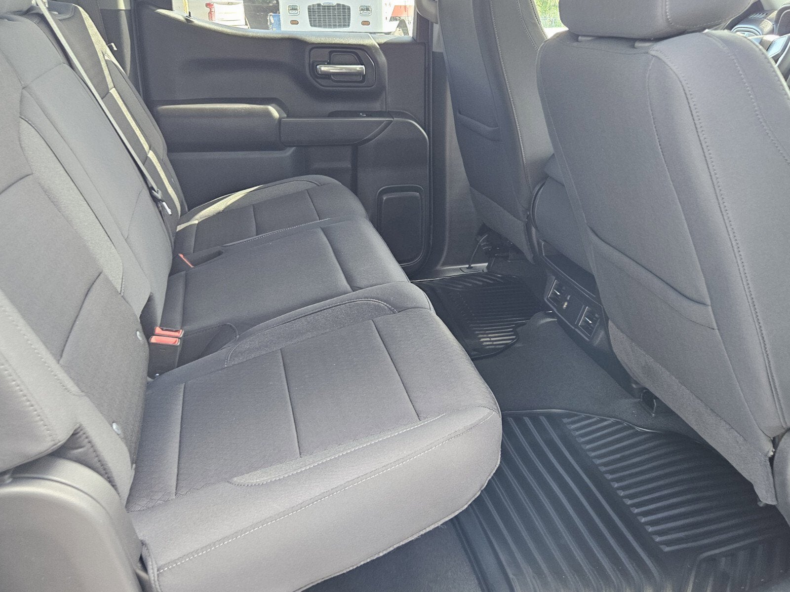 2025 Chevrolet Silverado 1500 Custom - Photo 10