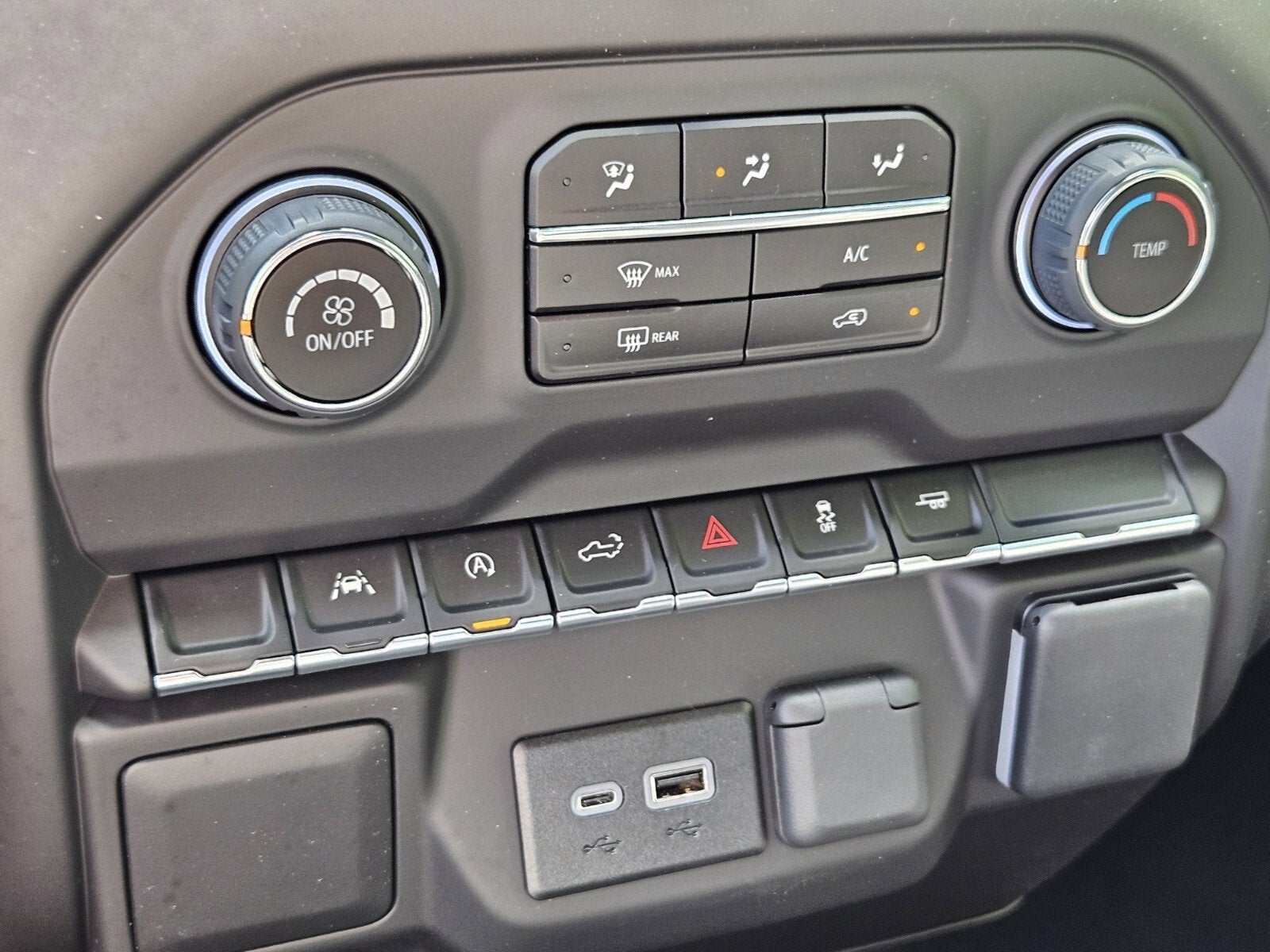 2025 Chevrolet Silverado 1500 Custom - Photo 14