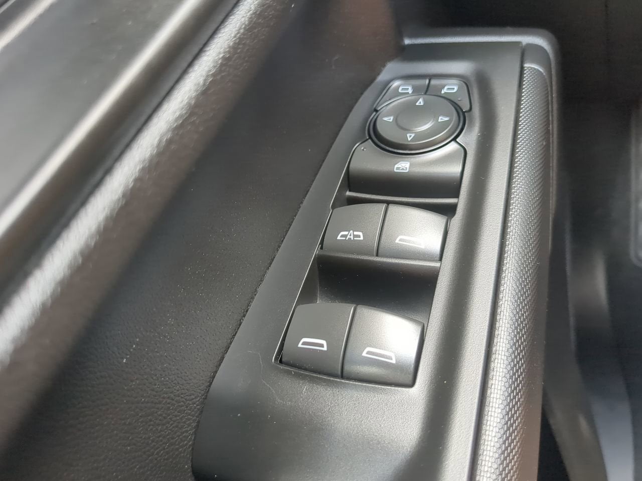 2025 Chevrolet Silverado 1500 Custom - Photo 23