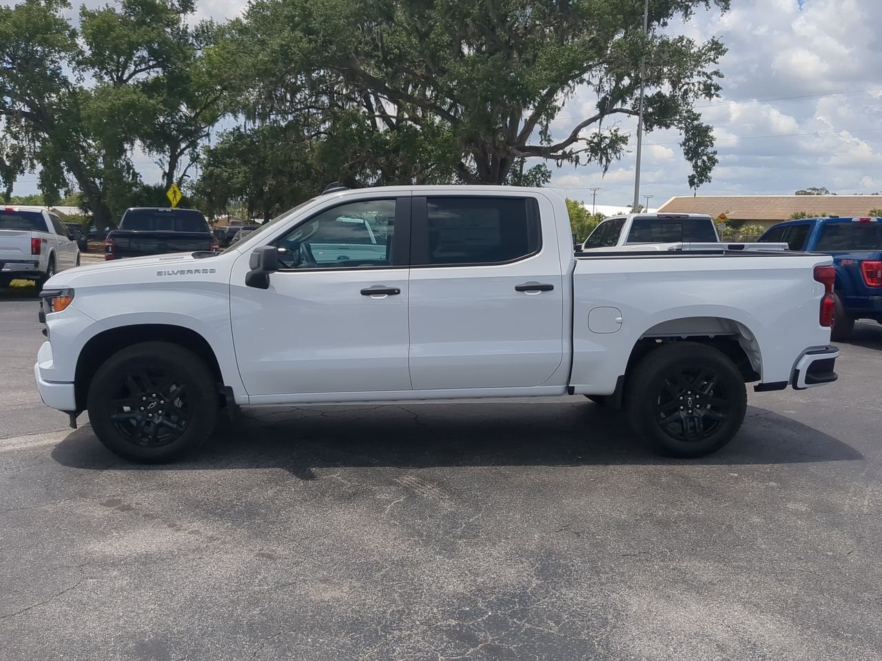 2025 Chevrolet Silverado 1500 Custom - Photo 44