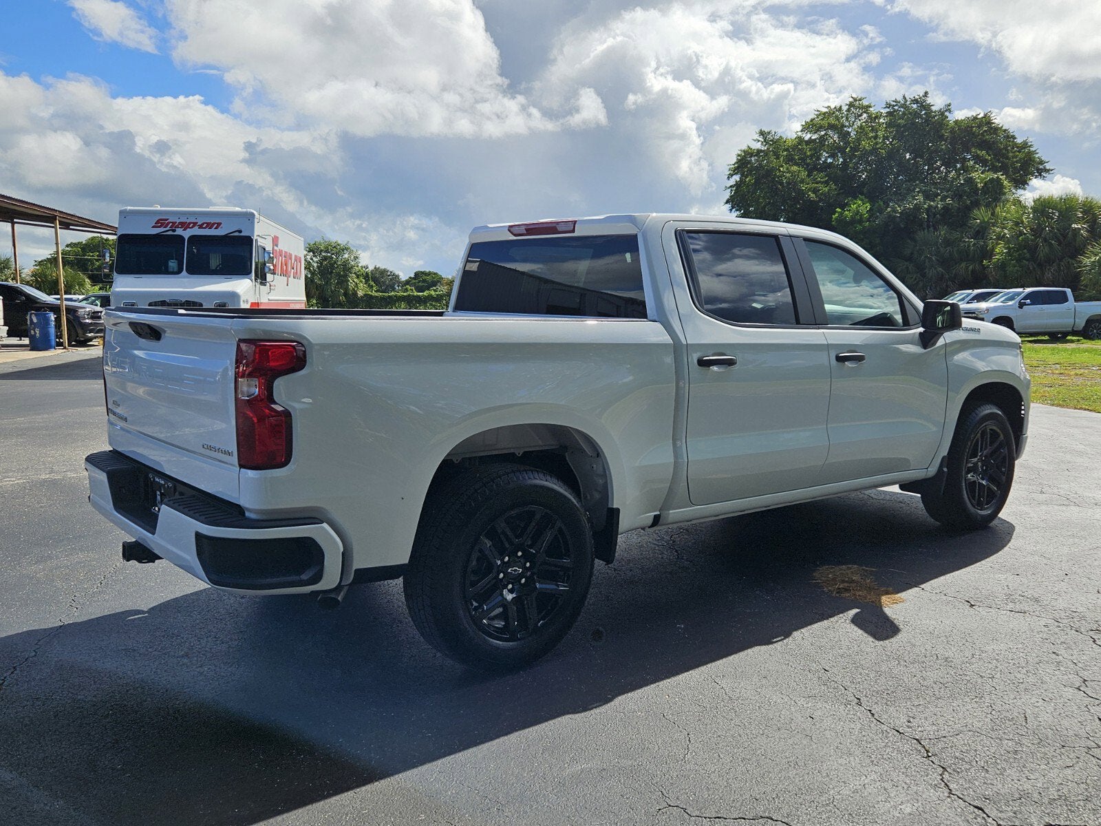 2025 Chevrolet Silverado 1500 Custom - Photo 9