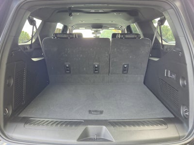 2025 Chevrolet Suburban LT