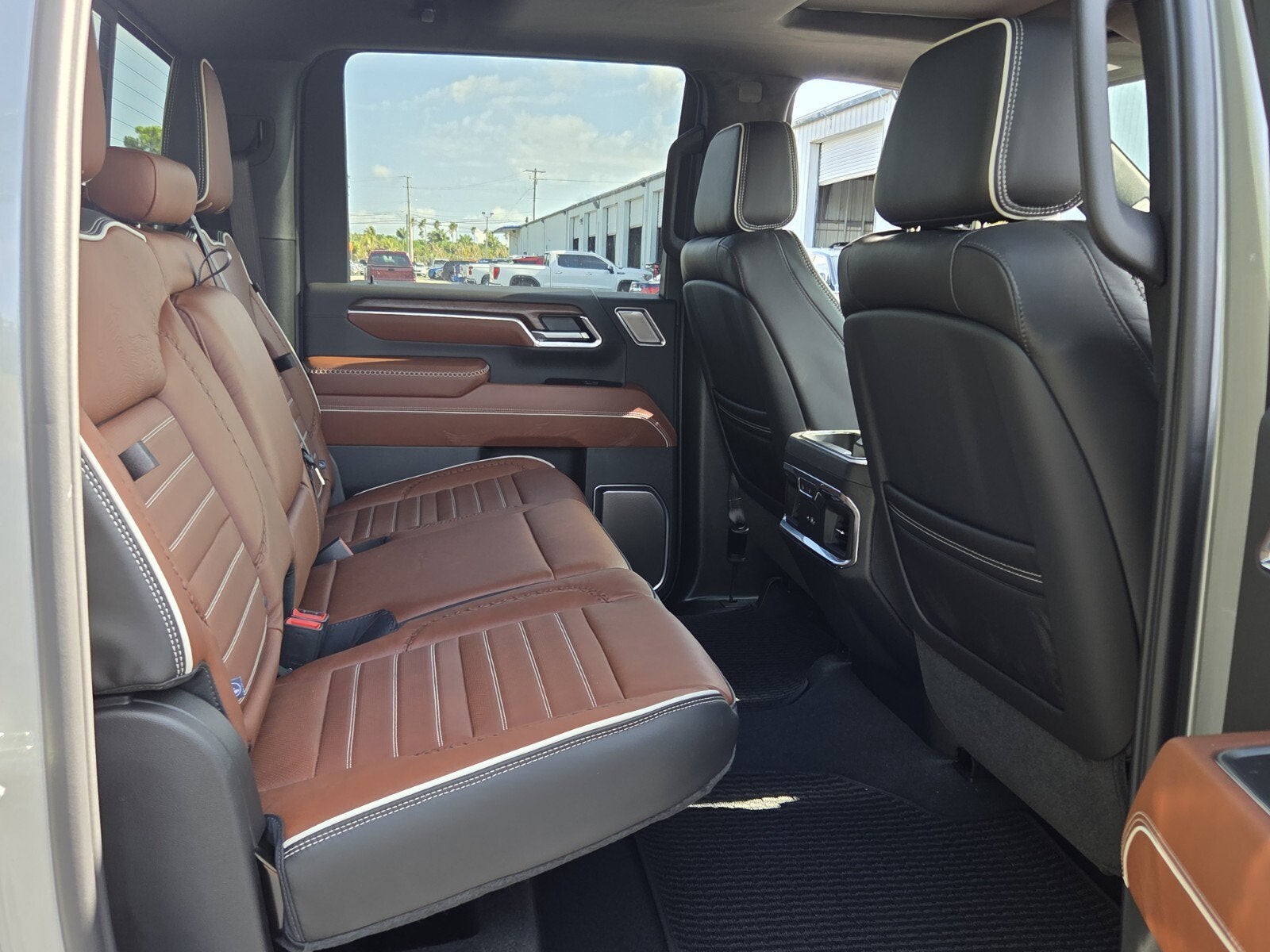 2026 GMC Sierra 3500 HD Denali Ultimate DRW