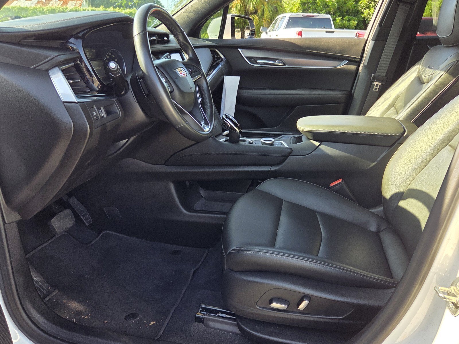 2024 Cadillac XT6 Luxury