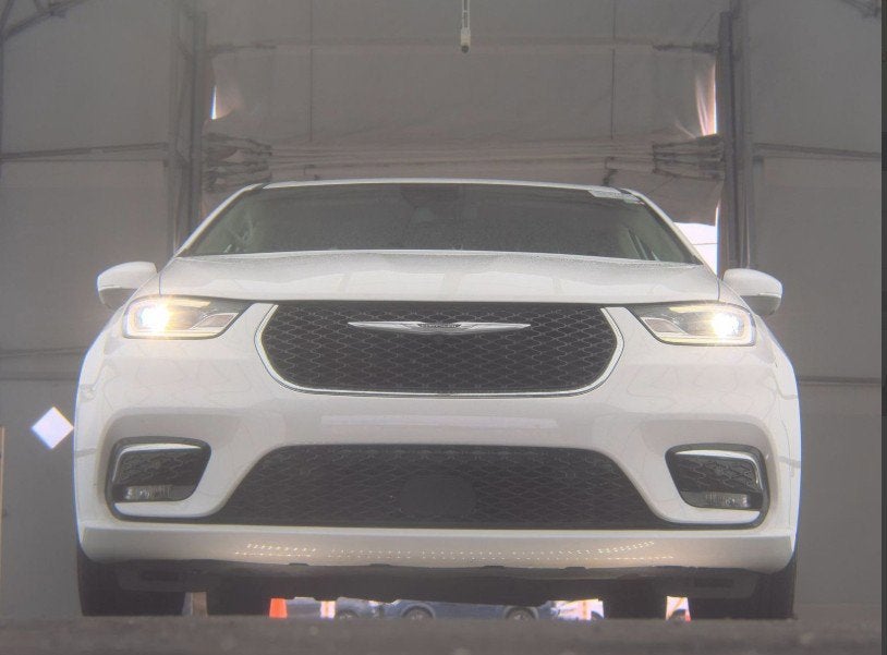 2023 Chrysler Pacifica Hybrid Touring L