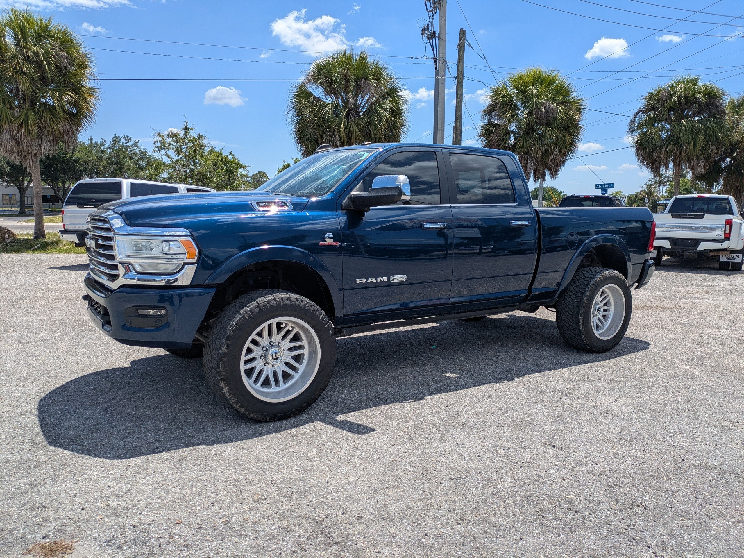 2020 RAM 2500 Laramie Longhorn Crew Cab 4x4 6'4" Box