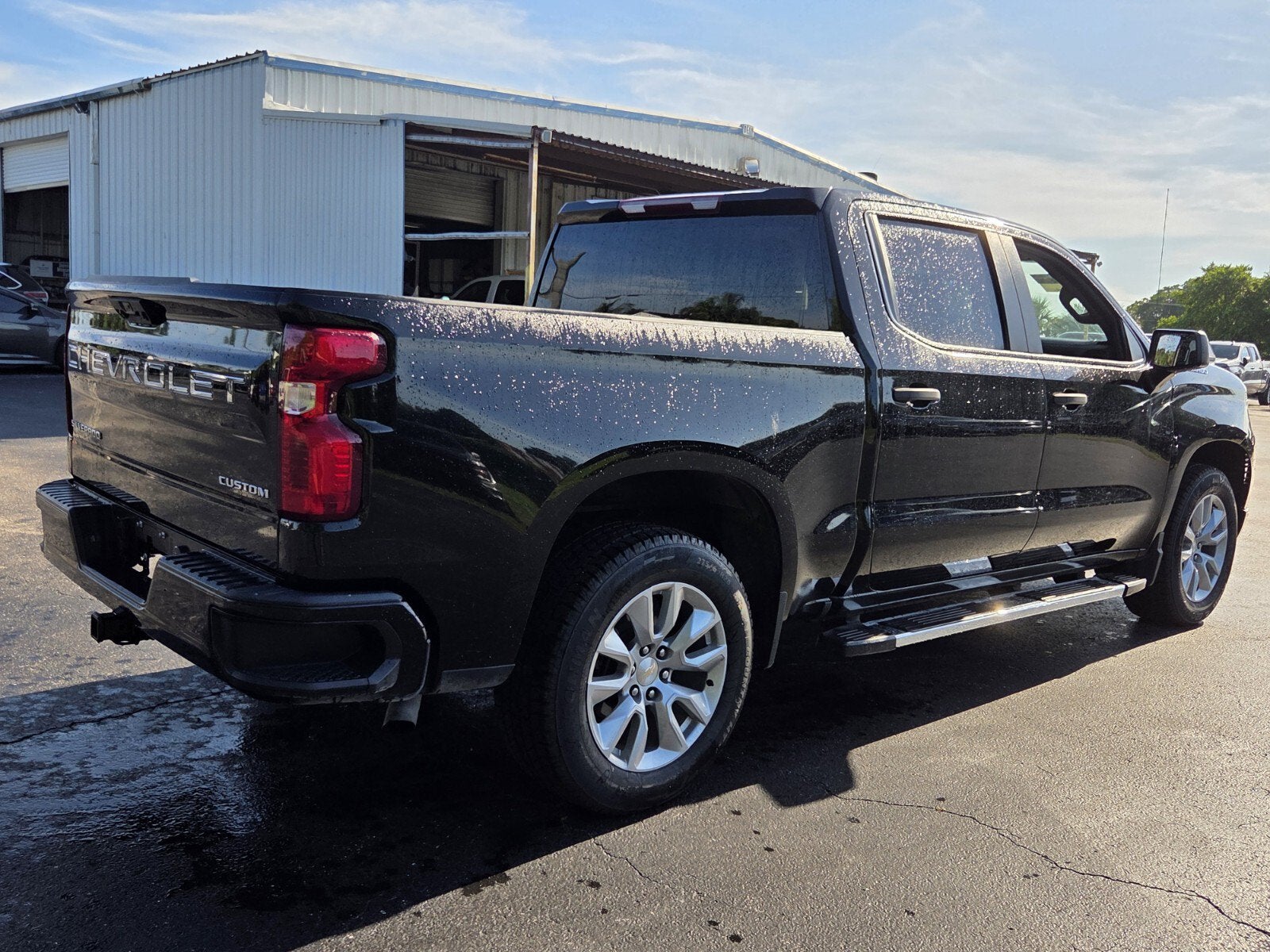 2023 Chevrolet Silverado 1500 Custom