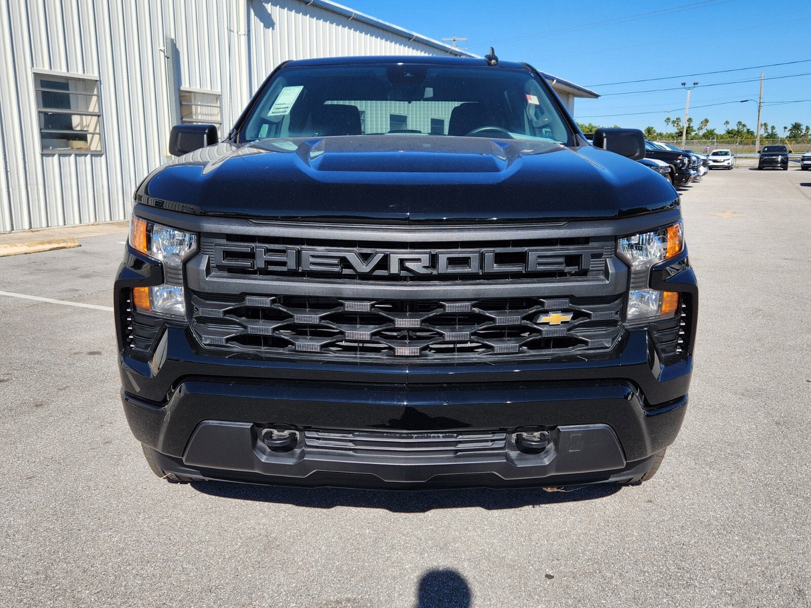 2025 Chevrolet Silverado 1500 Custom