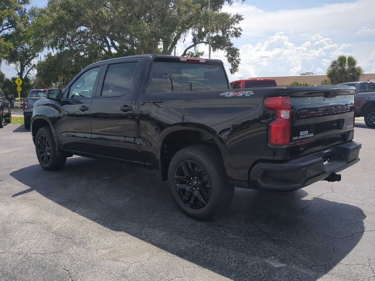2025 Chevrolet Silverado 1500 Custom