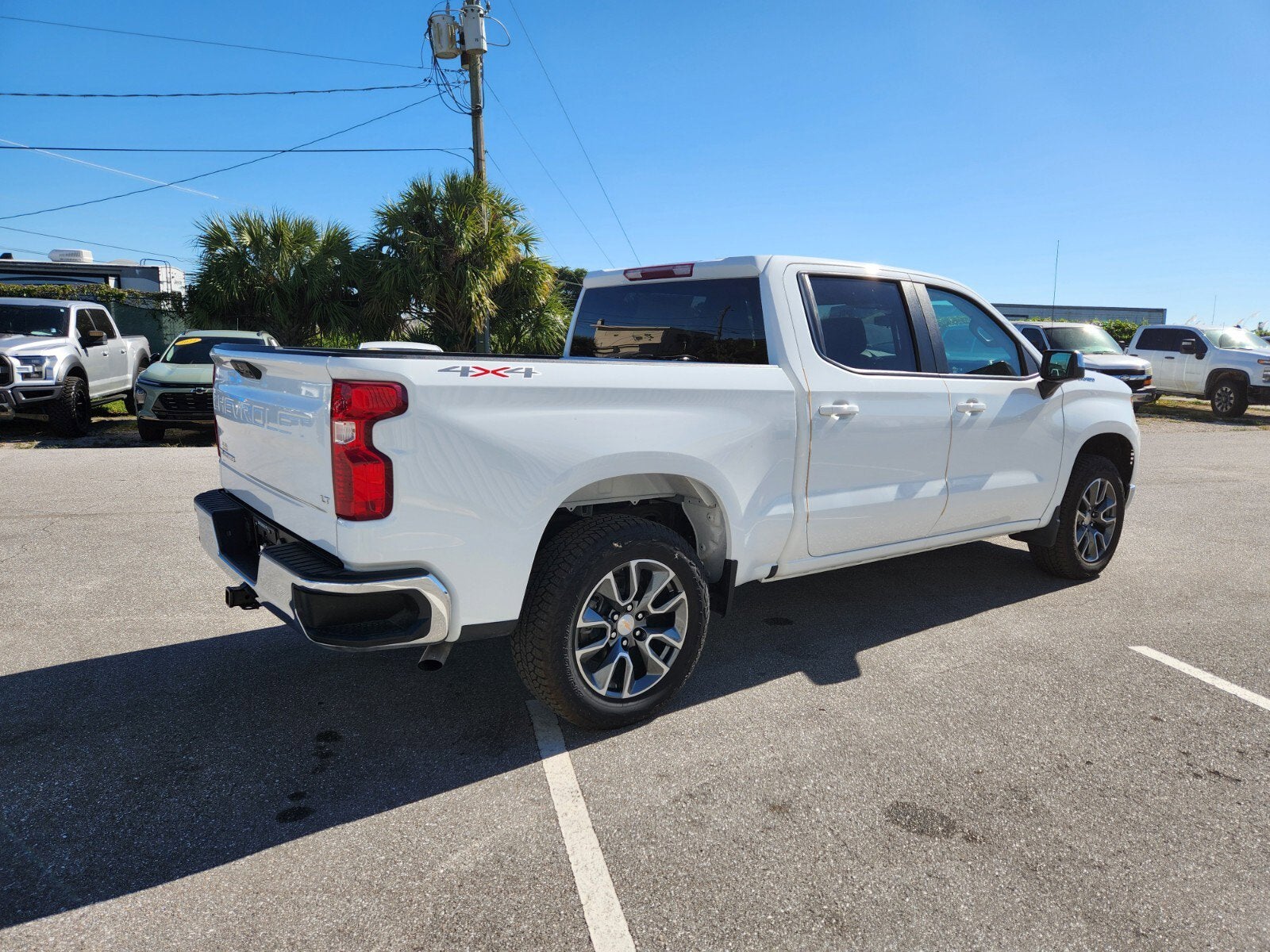 2025 Chevrolet Silverado 1500 LT (2FL)