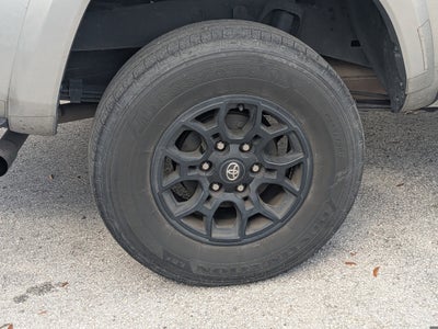 2022 Toyota Tacoma SR5 V6