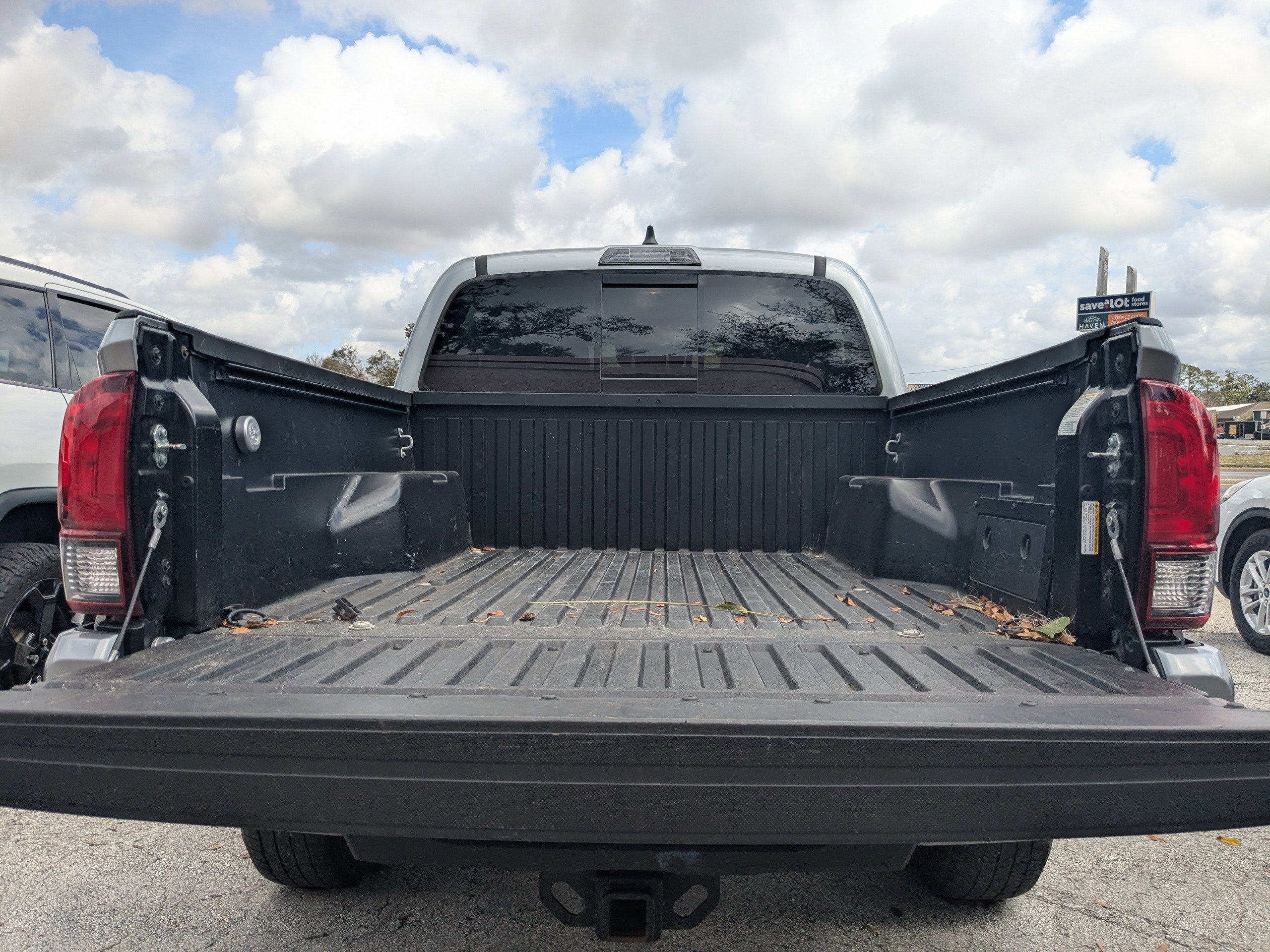 2022 Toyota Tacoma SR5 V6