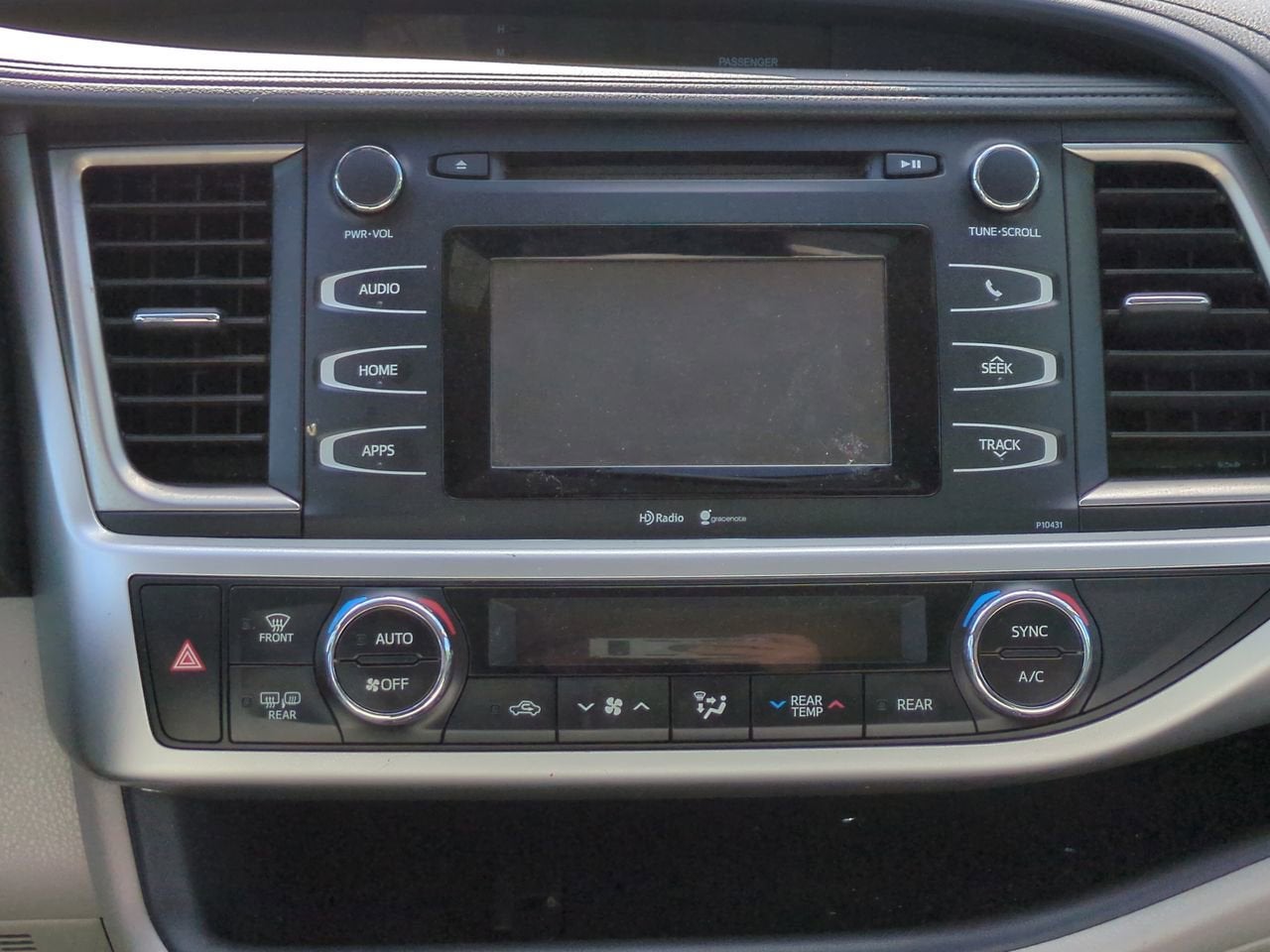 2015 Toyota Highlander LE Plus V6