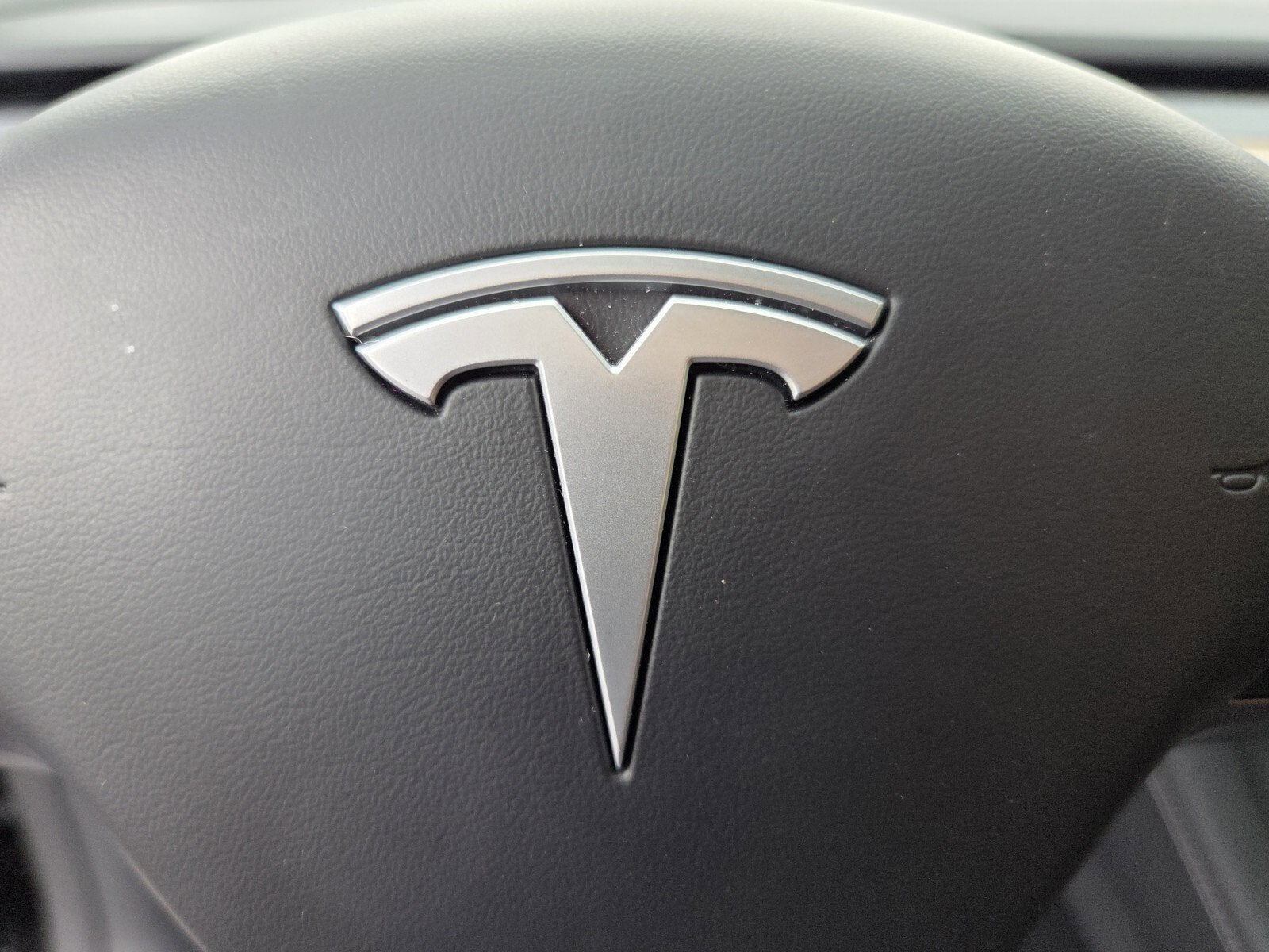 2024 Tesla Model Y Base