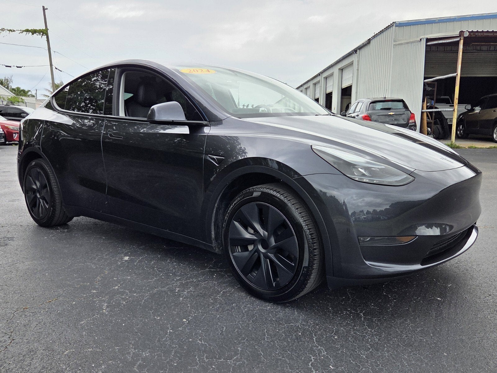 2024 Tesla Model Y Base
