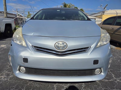 2013 Toyota Prius v Five