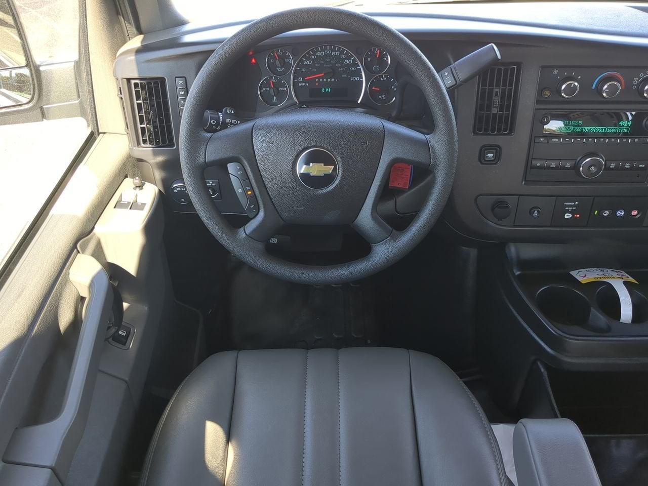 2025 Chevrolet Express Cargo 2500 WT