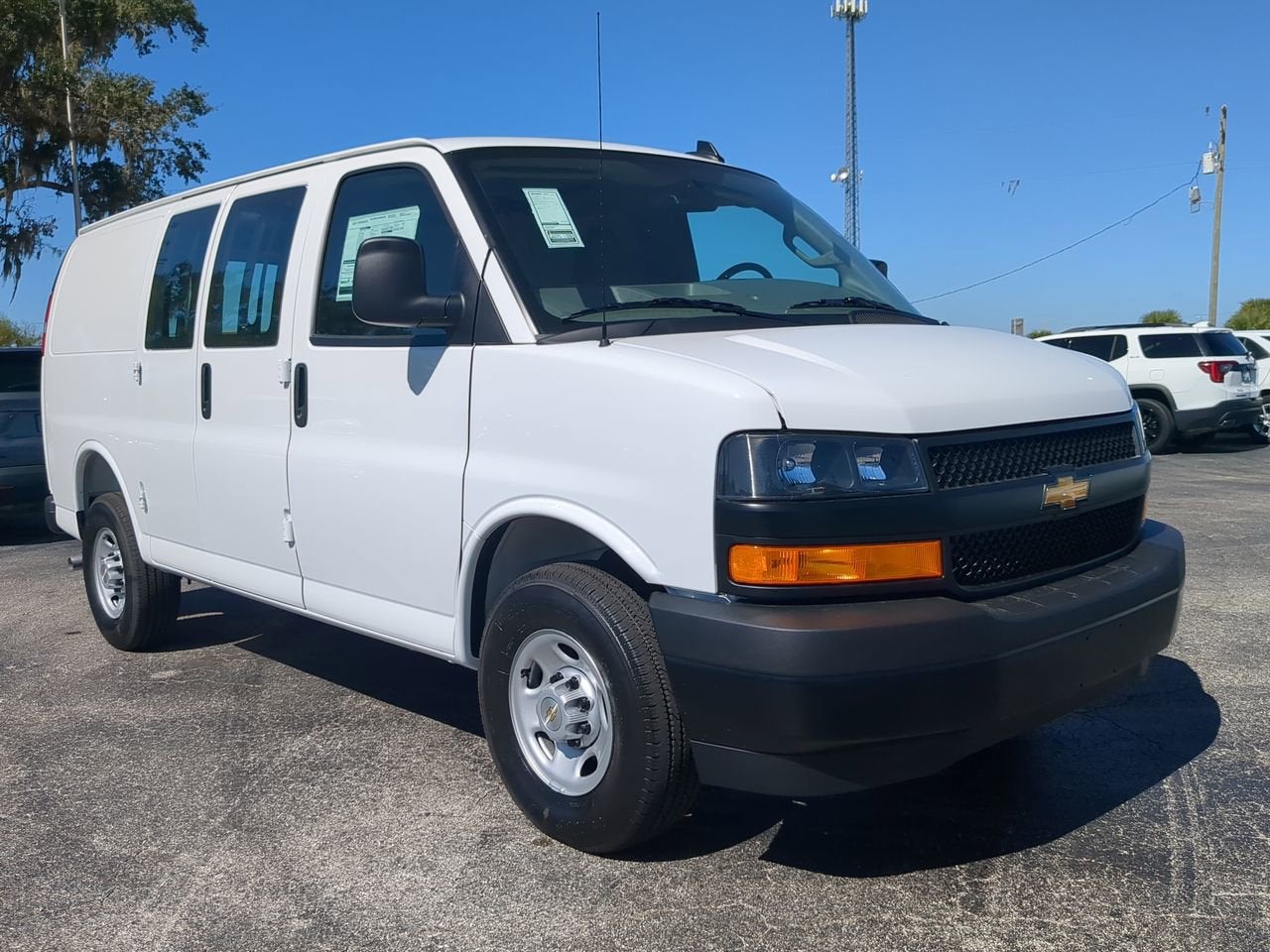 2025 Chevrolet Express Cargo 2500 WT