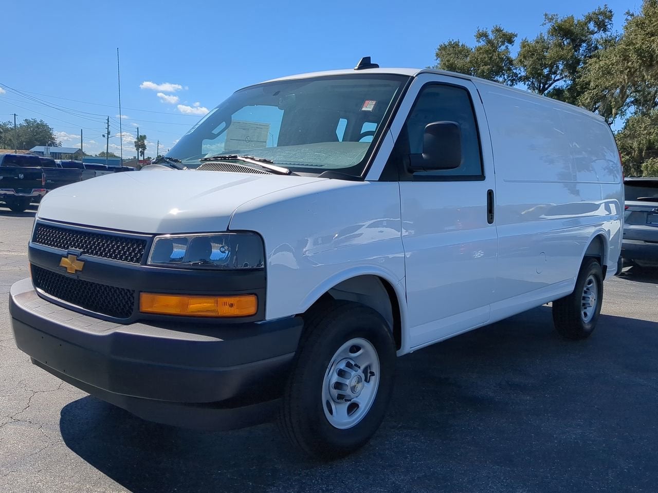 2025 Chevrolet Express Cargo 2500 WT