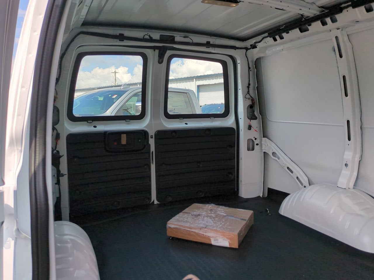 2026 Chevrolet Express Cargo WT