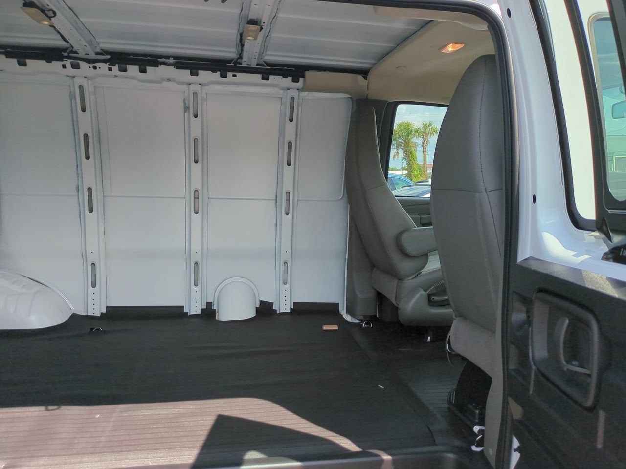 2026 Chevrolet Express Cargo WT