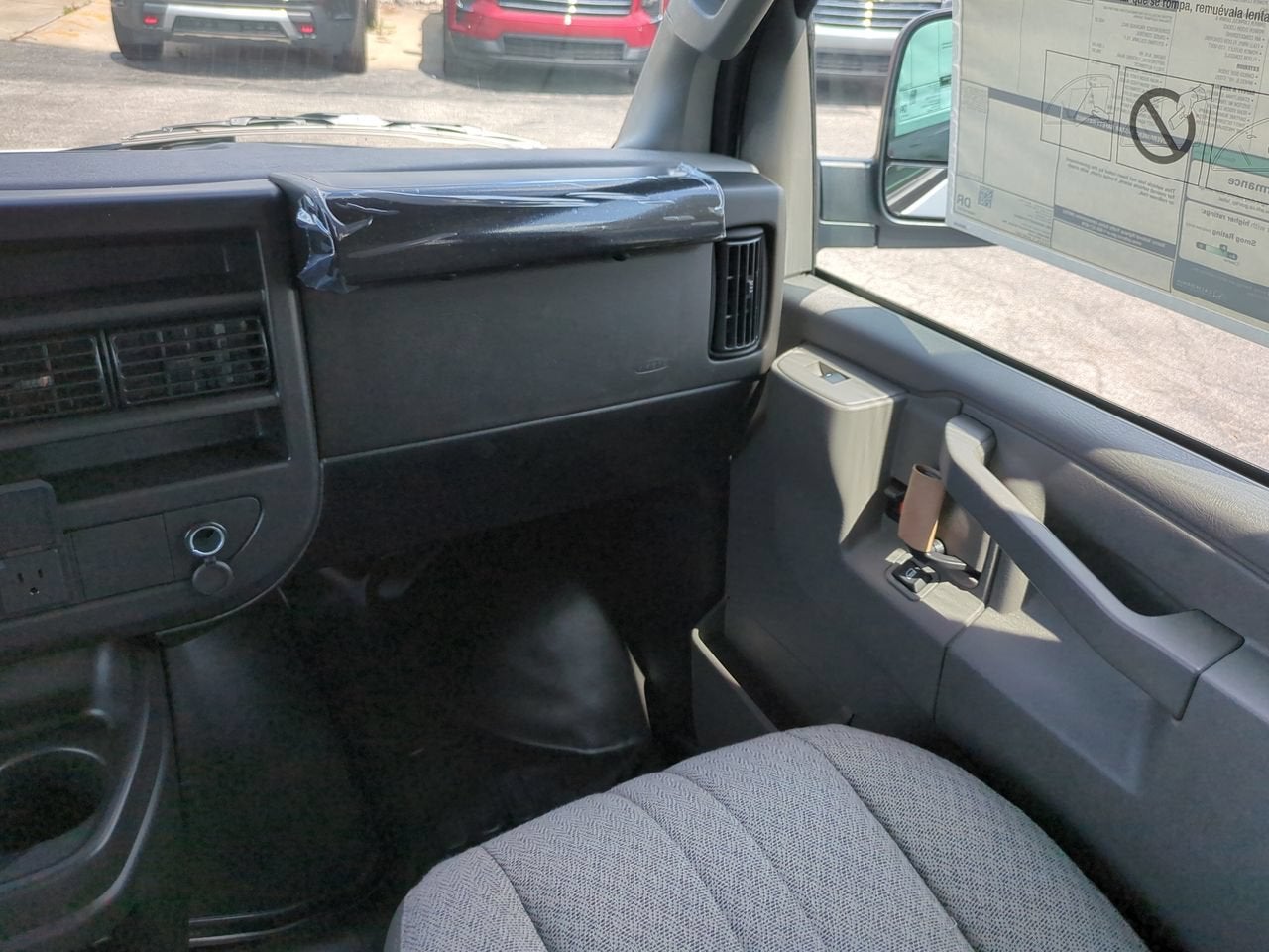 2026 Chevrolet Express Cargo WT