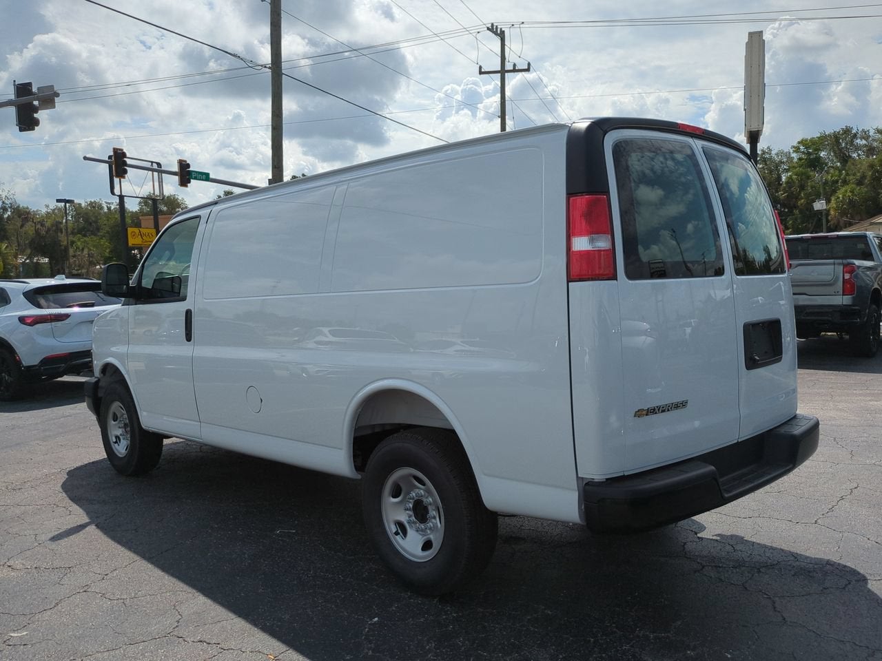 2026 Chevrolet Express Cargo WT