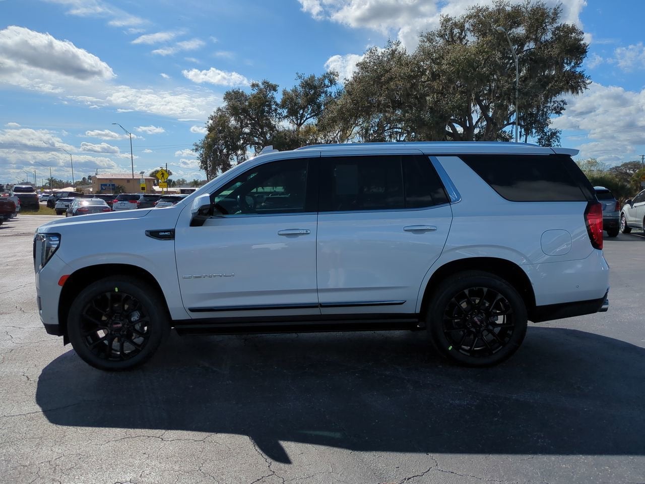 2023 GMC Yukon Denali Ultimate