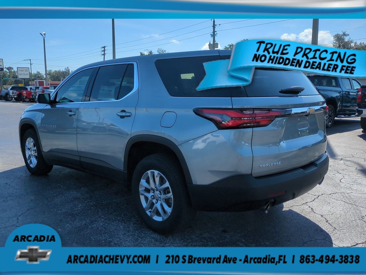 2023 Chevrolet Traverse LS
