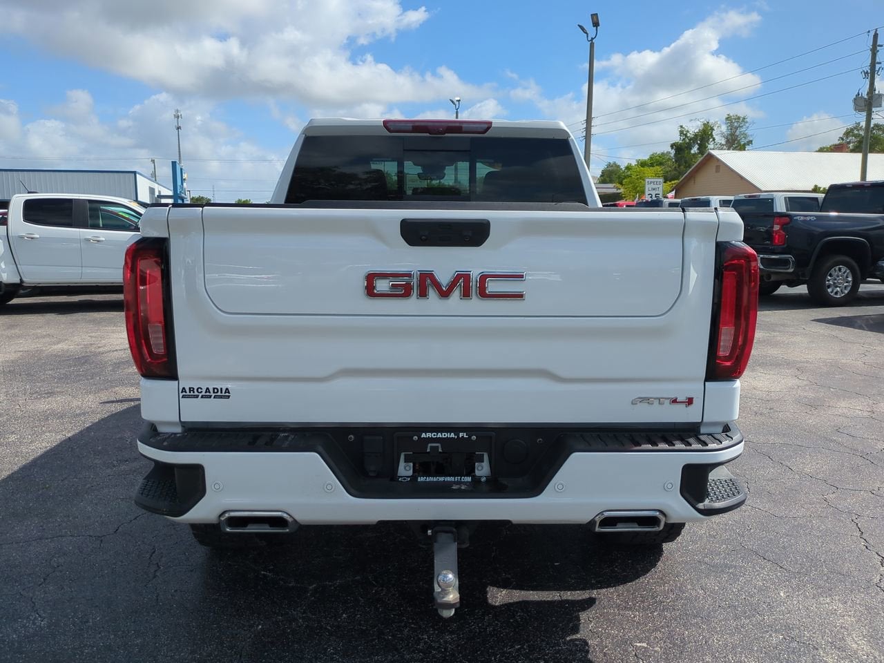 2024 GMC Sierra 1500 AT4