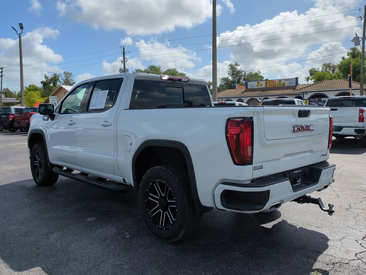 2024 GMC Sierra 1500 AT4