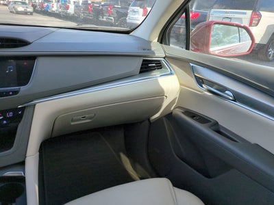 2018 Cadillac XT5 Luxury FWD