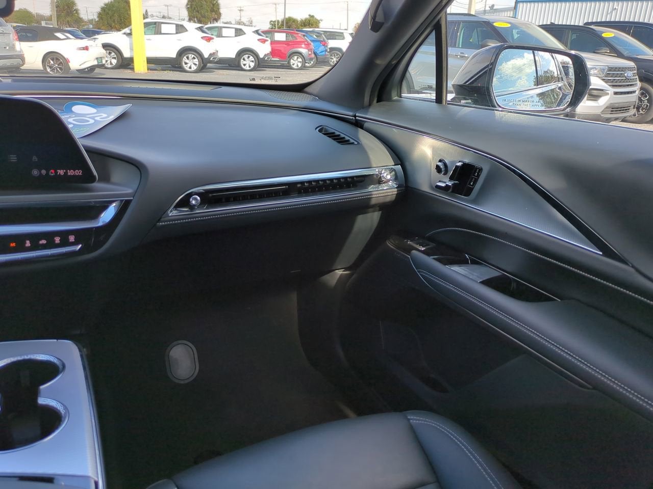 2024 Cadillac LYRIQ Tech