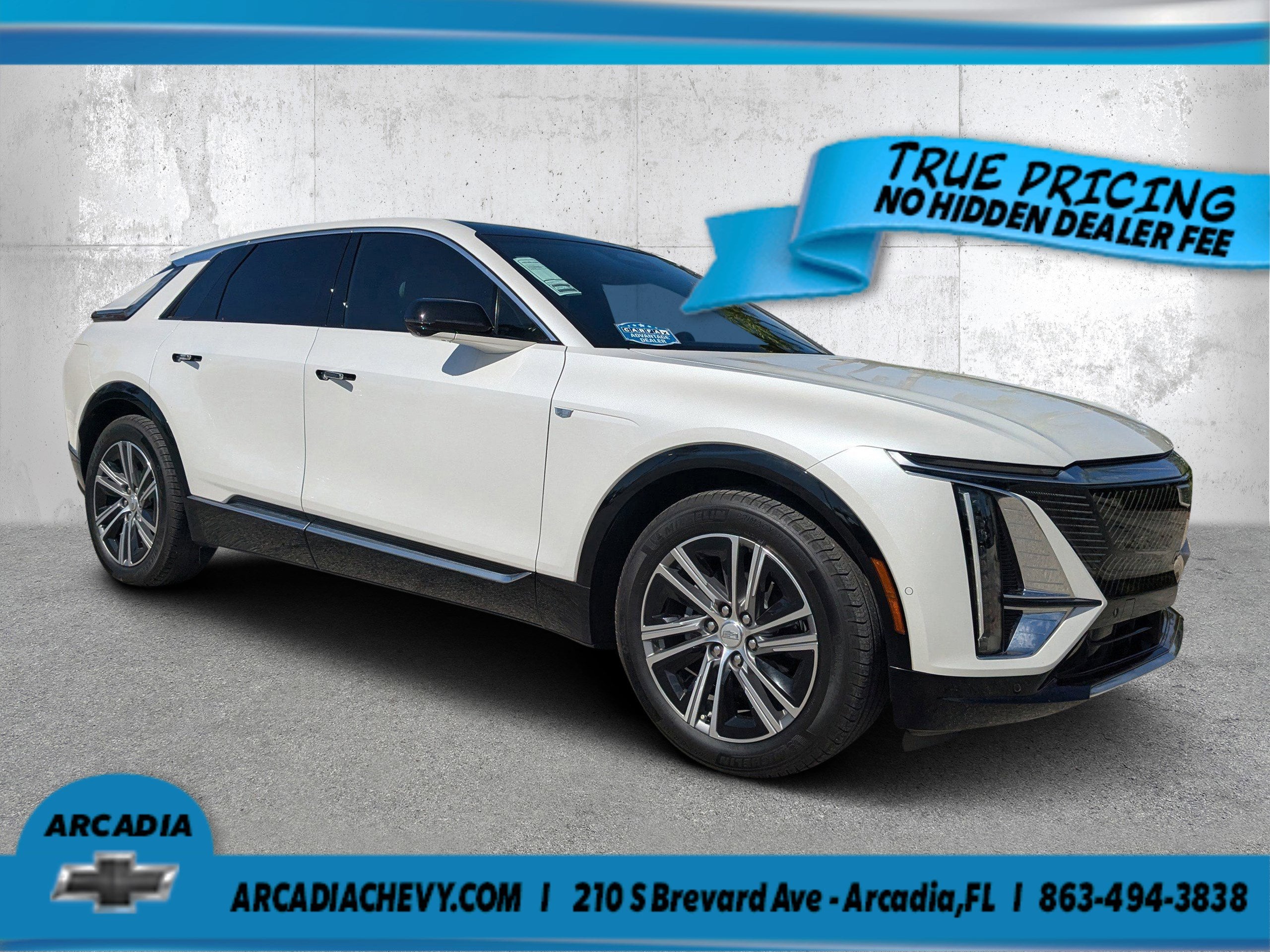 2024 Cadillac LYRIQ Luxury 1