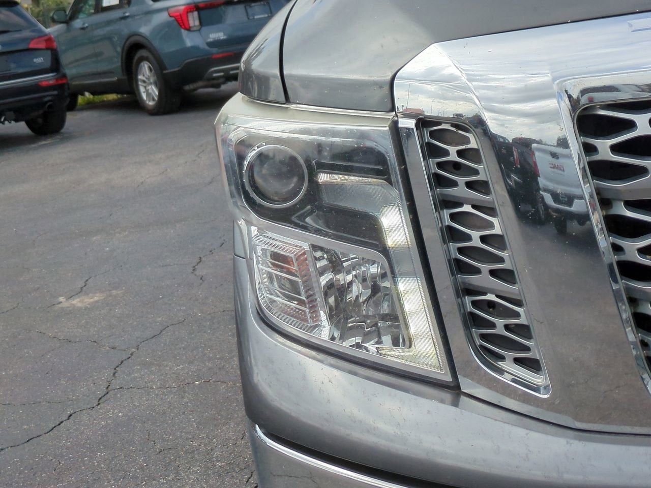 2017 Nissan TITAN SL