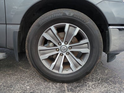 2017 Nissan TITAN SL