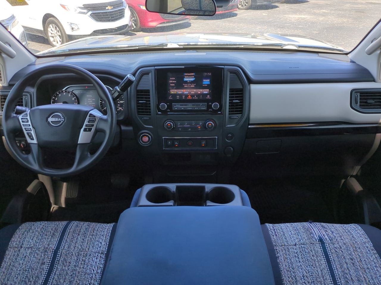 2023 Nissan TITAN Crew Cab SV 4x2