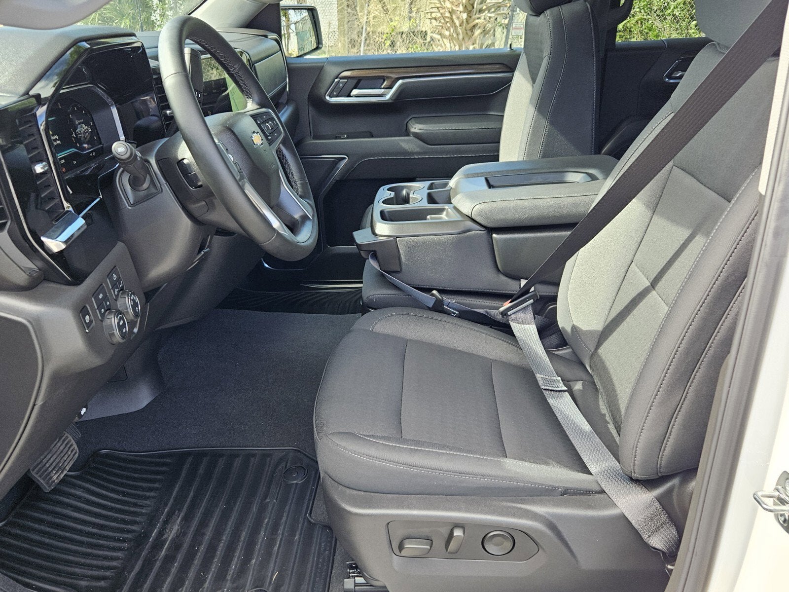 2025 Chevrolet Silverado 1500 LT (2FL)