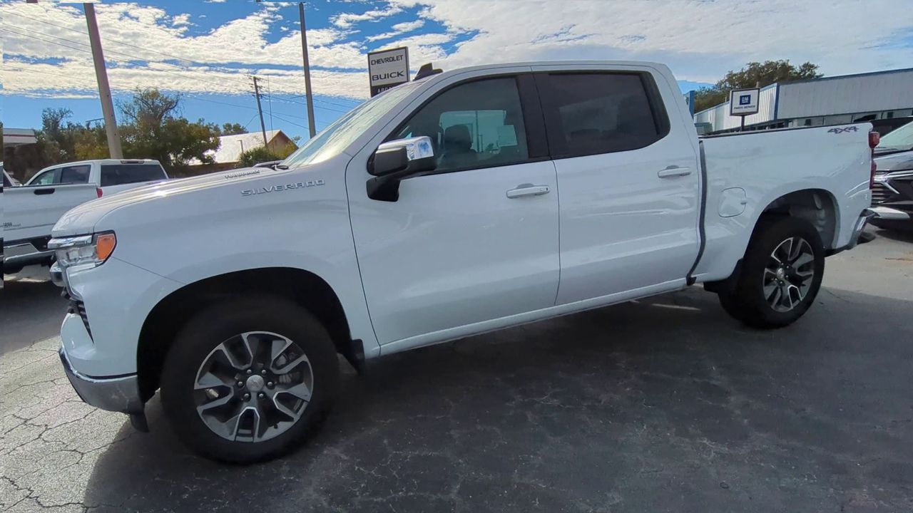 2025 Chevrolet Silverado 1500 LT (2FL)