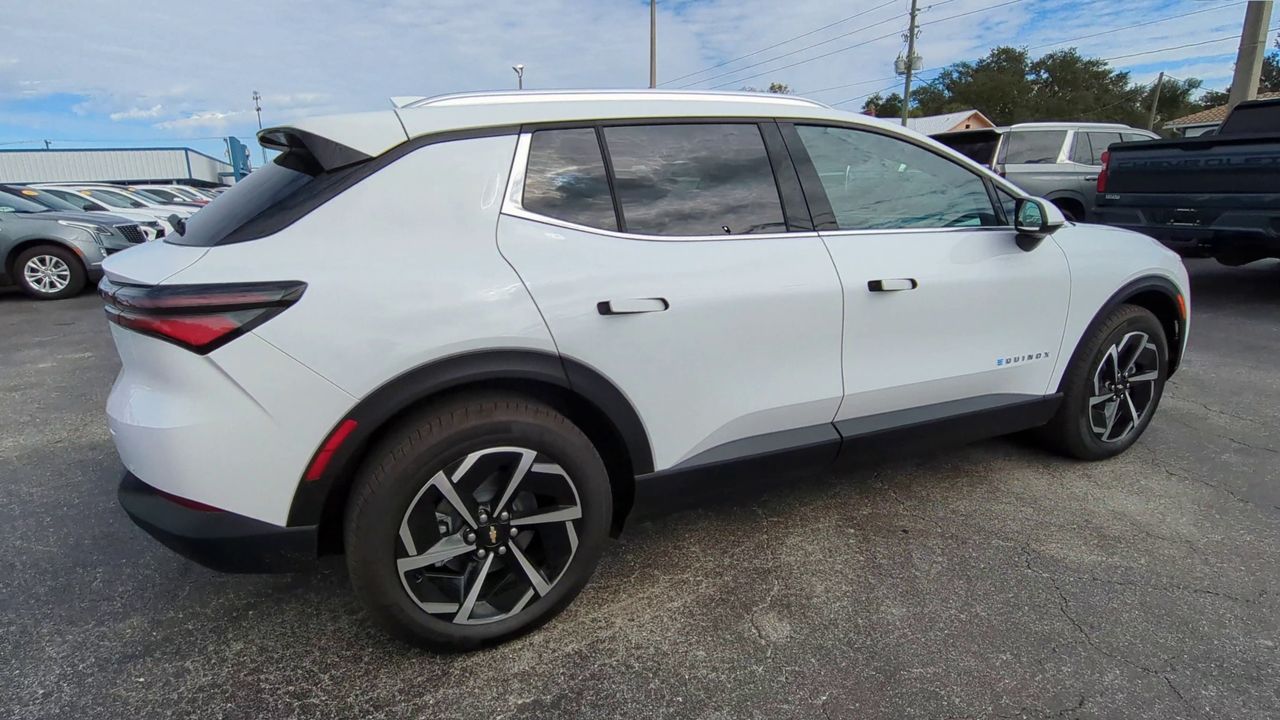 2026 Chevrolet Equinox EV LT