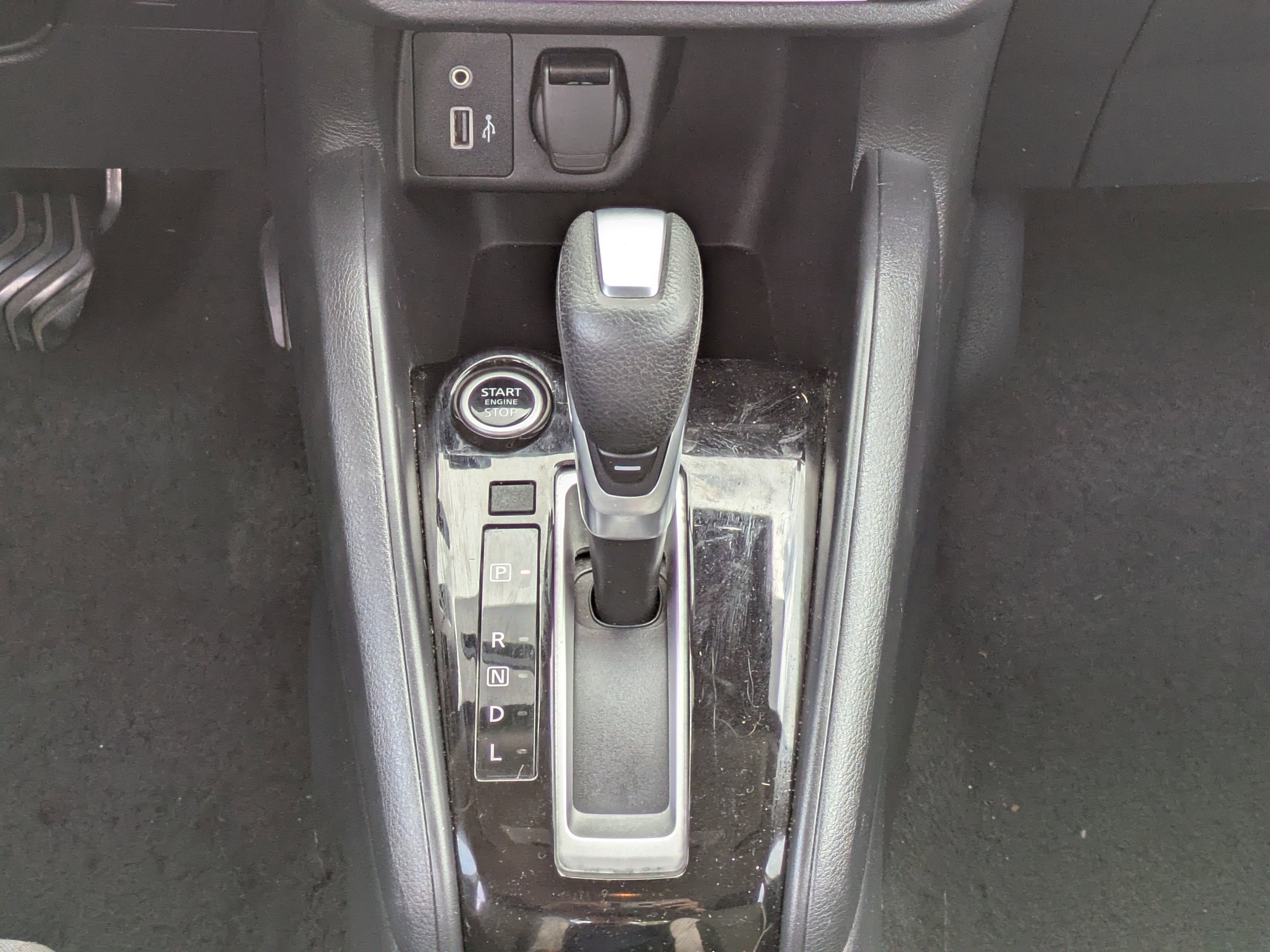 2021 Nissan Versa SV Xtronic CVT