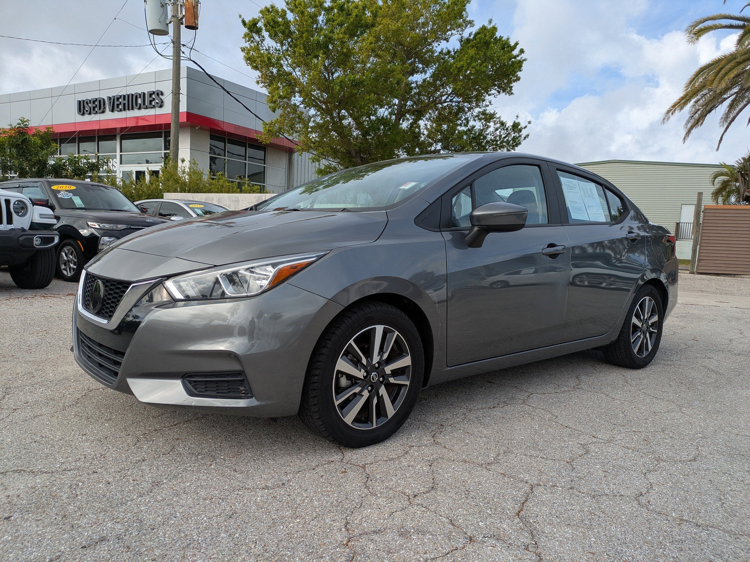 2021 Nissan Versa SV Xtronic CVT