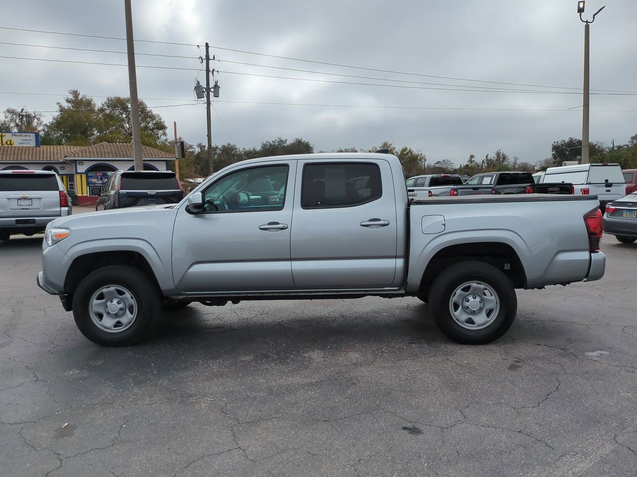 2022 Toyota Tacoma SR V6