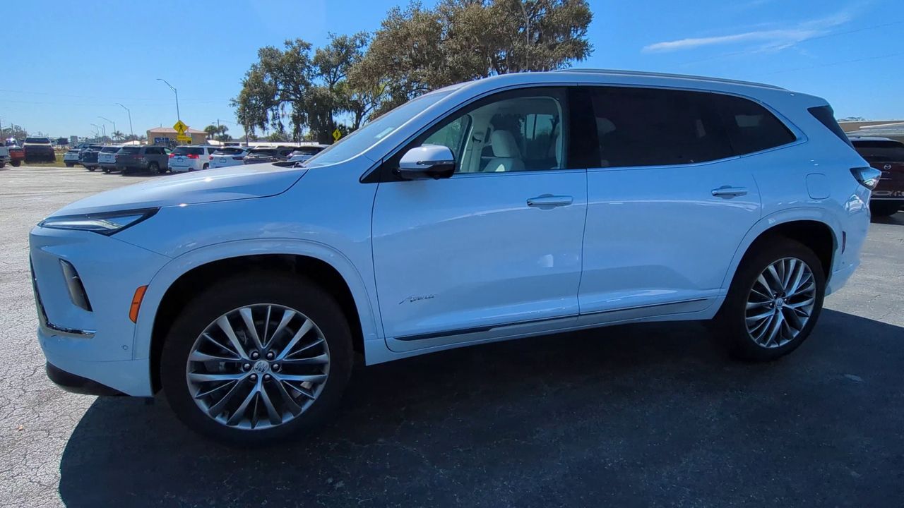 2026 Buick Enclave Avenir