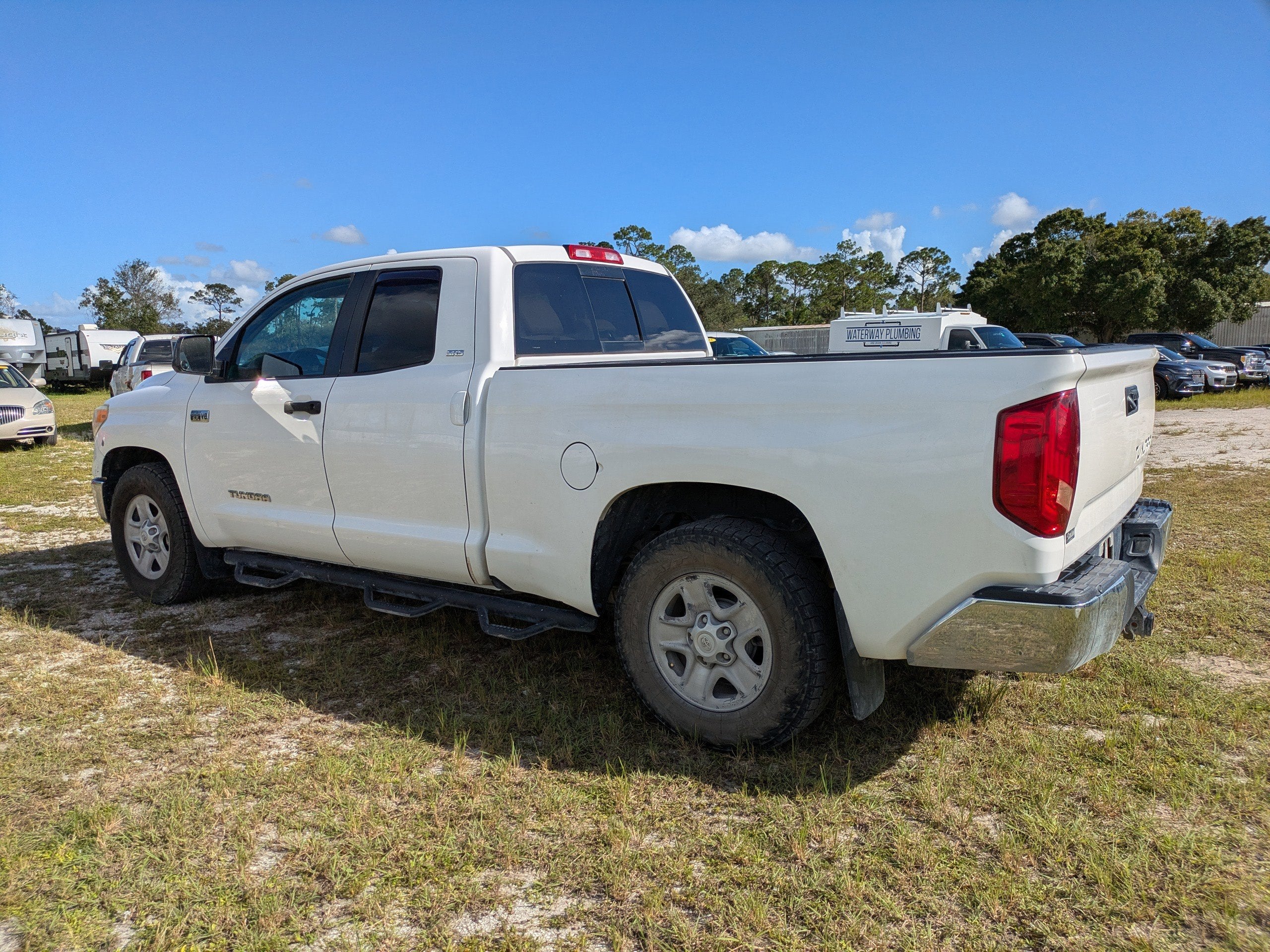 2016 Toyota Tundra SR5 5.7L V8